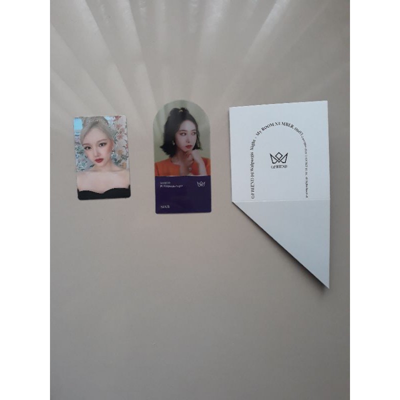 READY STOCK - GFRIEND Photocard (Yerin), Pet Photo Stand, Room Pop-Up Card (SinB) // Walpurgis Night