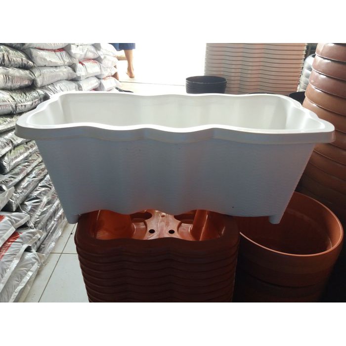 pot plastik panjang putih 37cm