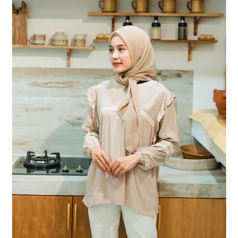 Saka Blouse Rayon Crinkle Casual Style