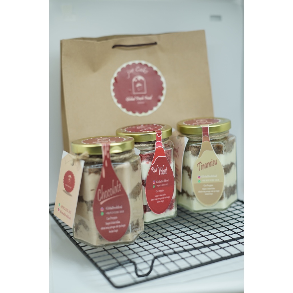 

Cake in Jar Tiramisu + Chocolate + Red Velvet 330ml