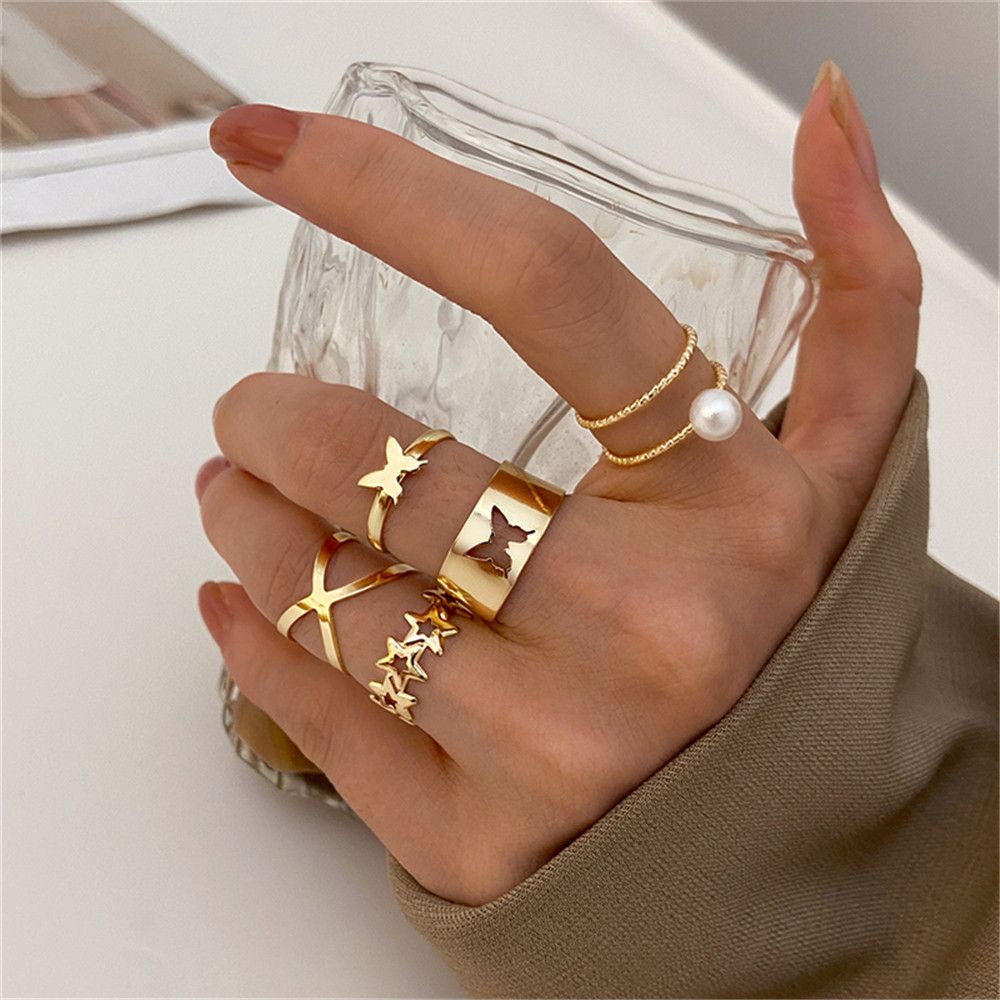 5pcs / Set Cincin Bentuk Kupu-Kupu Geometris Aksen Mutiara Bahan Alloy Warna Emas Gaya Punk Untuk Wanita