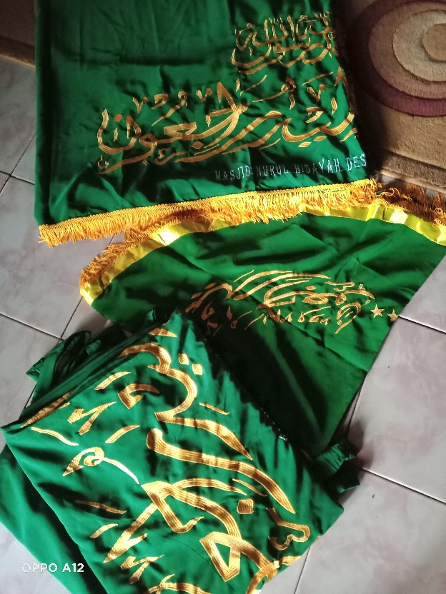 Tutup Keranda Kaligrapi Dibordir Temurah