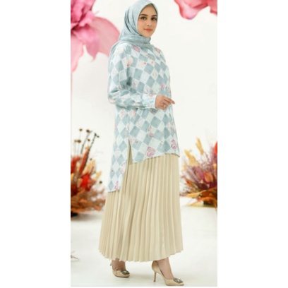 Daria top buttonscarves x ria miranda (preloved)