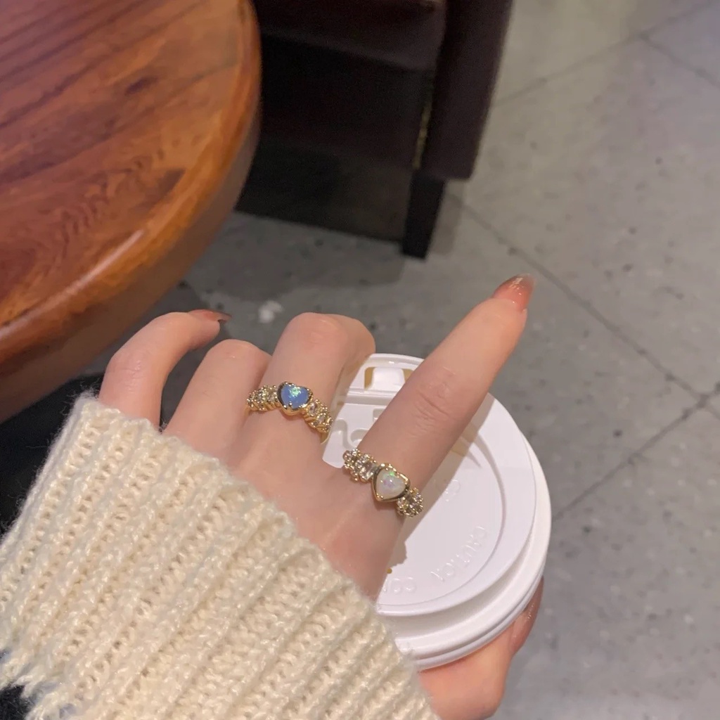 Cincin Emas Desain Hati Hias Batu Opal Biru Untuk Wanita