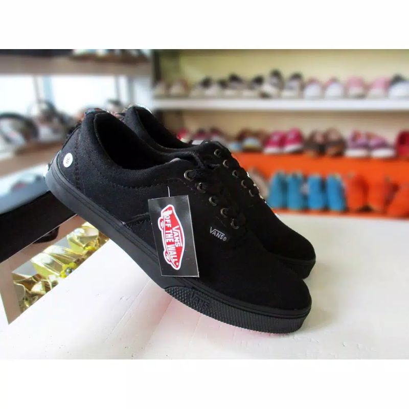 SEPATU VANS AUTHENIC HITAM SOL KARET