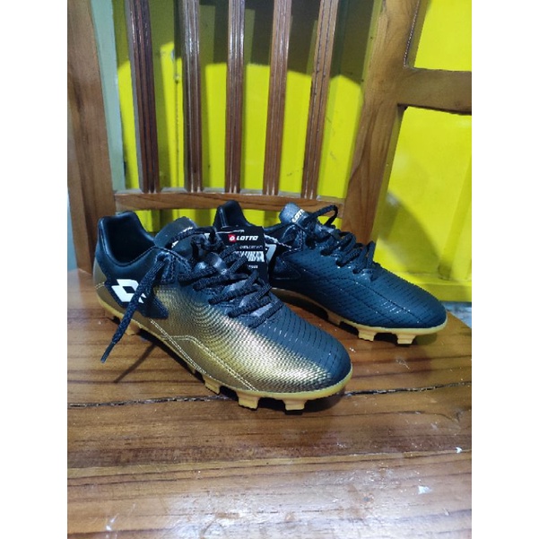 sepatu bola lotto severe FG no 38 (24 cm)