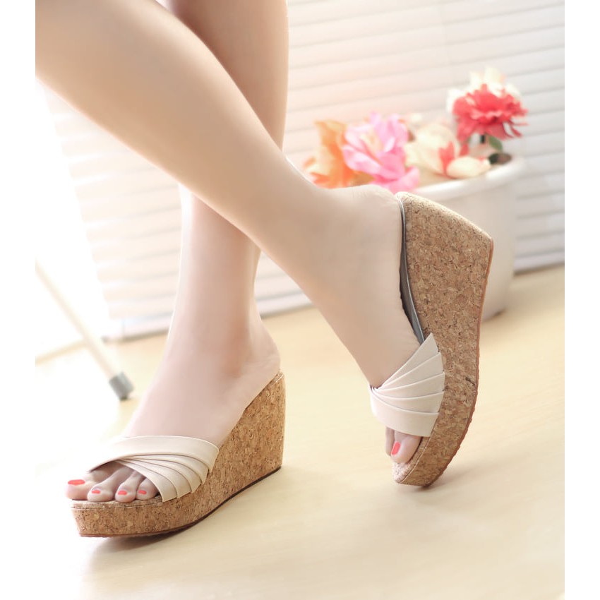 Ikhlasia Big Sale Sandal Wanita Wedges Kipas WG37-2
