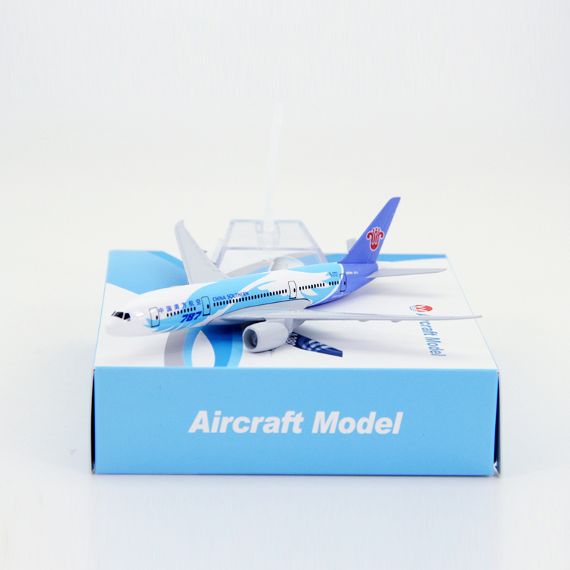 Boeing 787 Model Pesawat Terbang Indonesia Airlines Vietnam Bahan Metal Alloy Ukuran 16CM B787