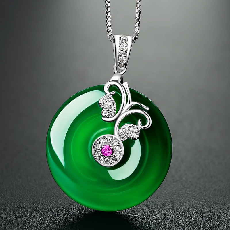 [Ready Stock]Fashion Elegant Beryl Safety Buckle Pendant Necklace