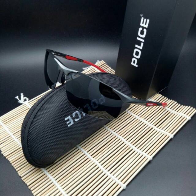 KACAMATA POLICE 1910 fullset