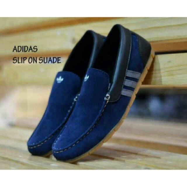 Sepatu Adidas Slop Pria