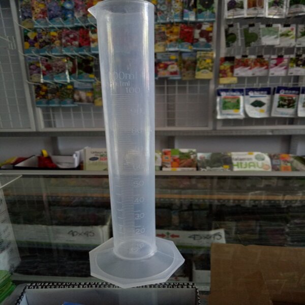 Gelas Tabung Ukur Plastik Alat Takar Cairan AB Mix Hidroponik 100ml cc