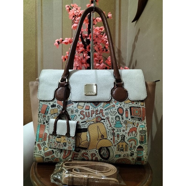 SHOULDER BAG BRERA ART FEVER'VESPA' KULIT PRELOVED