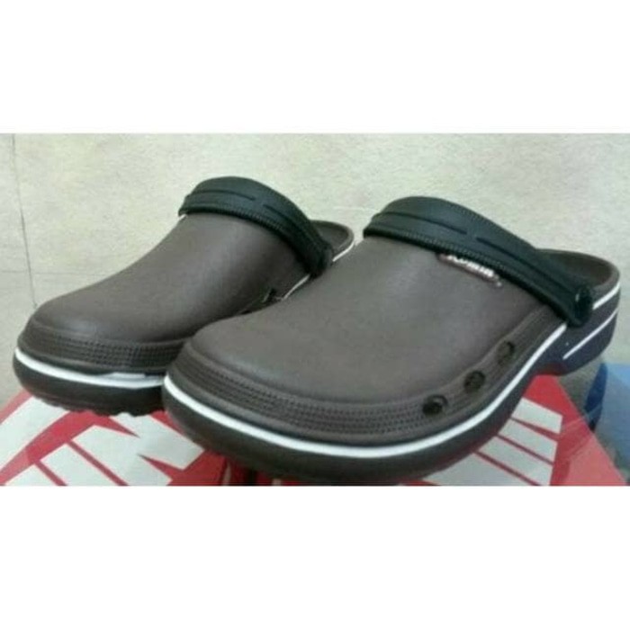 sandal model crocs