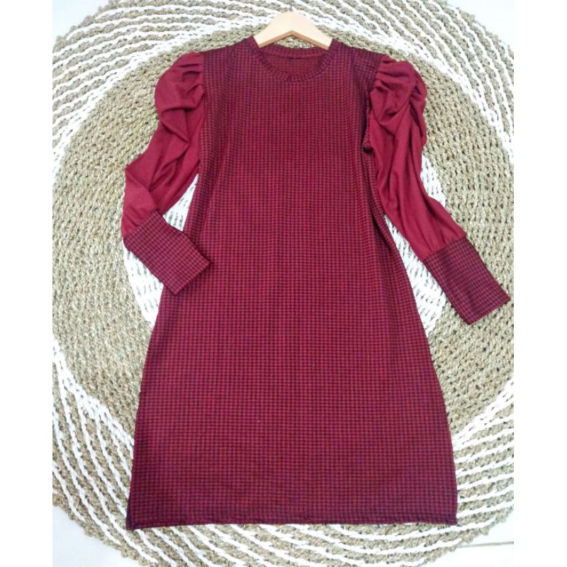 TUNIK LENGAN BALON MOTIF KOTAK KECIL