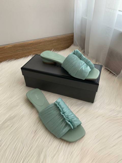 Sandal wanita pedro original import/ sendal murah branded
