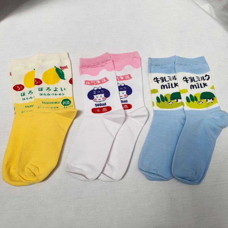 Kaos Kaki Jepang Lucu