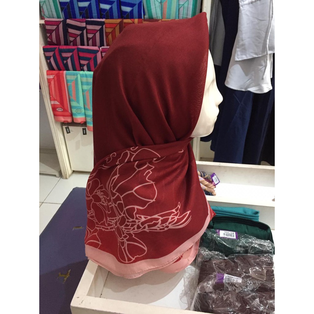 jilbab segi empat  mezora daha red