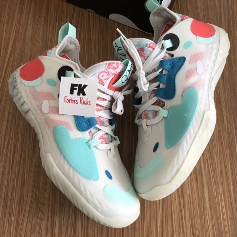 JAMES HARDEN VOL 5 FUTURENATURAL AVATAR PACK TRAFFIC VIOLATION || black white