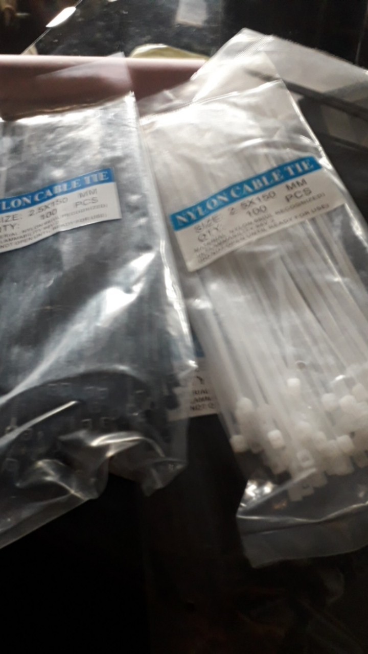 Kabel Ties / Kabel Tish 2.5x150 Mm 15cm Hitam Putih 100 Pc Isi 100pcs