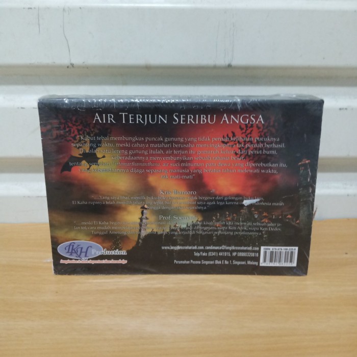 

MUST HAVE!! CANDI MURGA AIR TERJUN SERIBU ANGSA FROM LANGIT KRESNA HARIADI TERMURAH