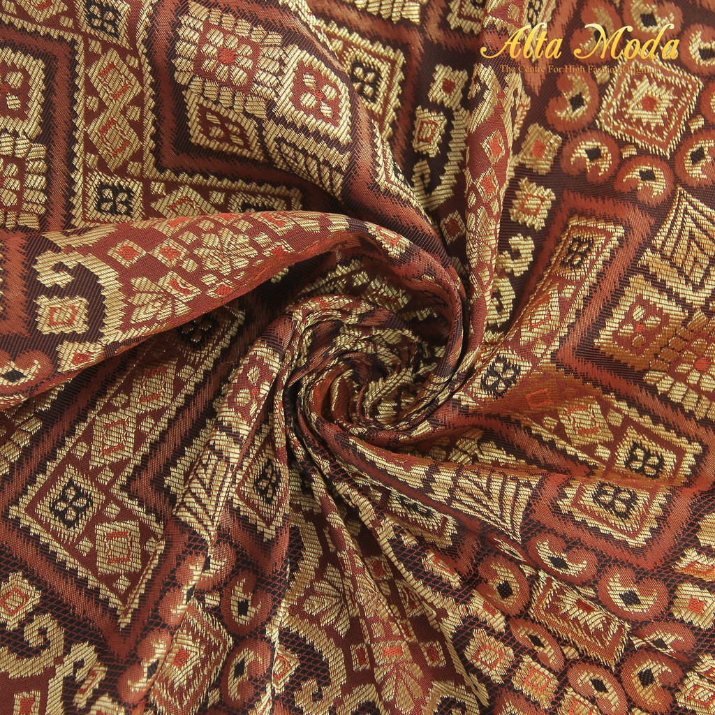 

Alta Moda Songket Motif Palembang Maroon Tua Mix Benang Gold (1M)