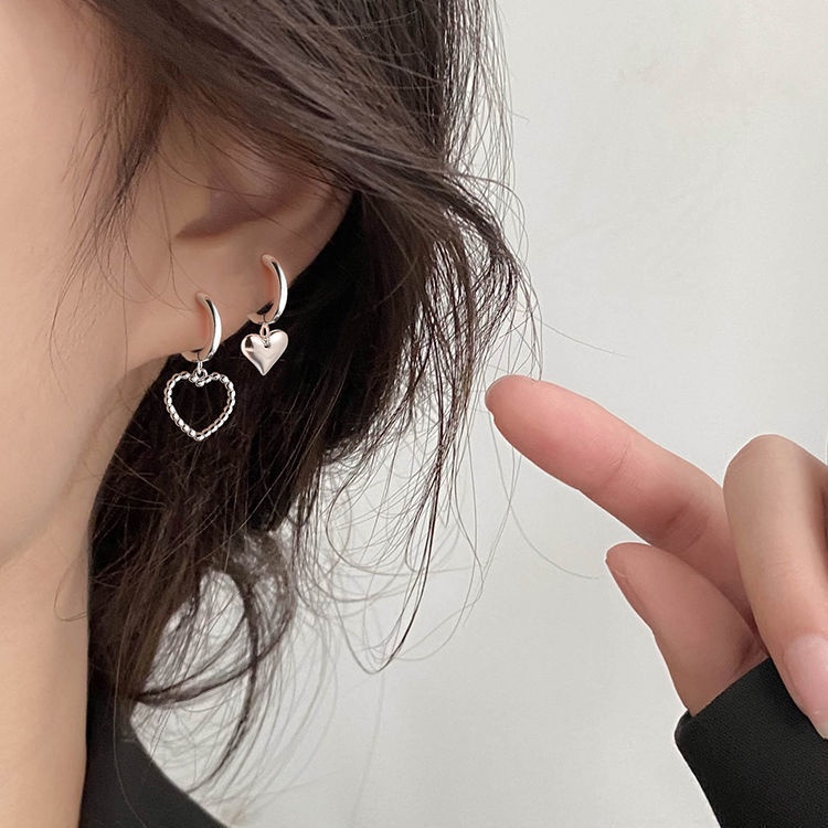 Punk retro asymmetric love earrings trendy temperament peach heart studs girl earrings