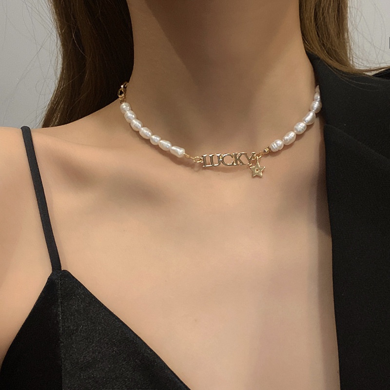 Kalung Rantai Clavicle Desain Asimetris Hias Mutiara Gaya Mewah Untuk Wanita