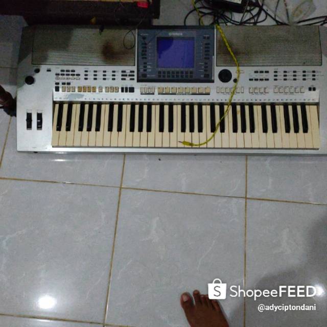 Keyboard Yamaha psr s700