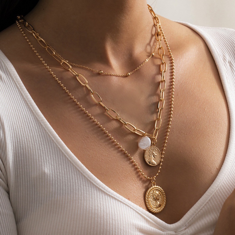 Kalung Rantai Tulang Selangka Tiga Lapis Aksen Mutiara Imitasi Bentuk Bulat Timbul