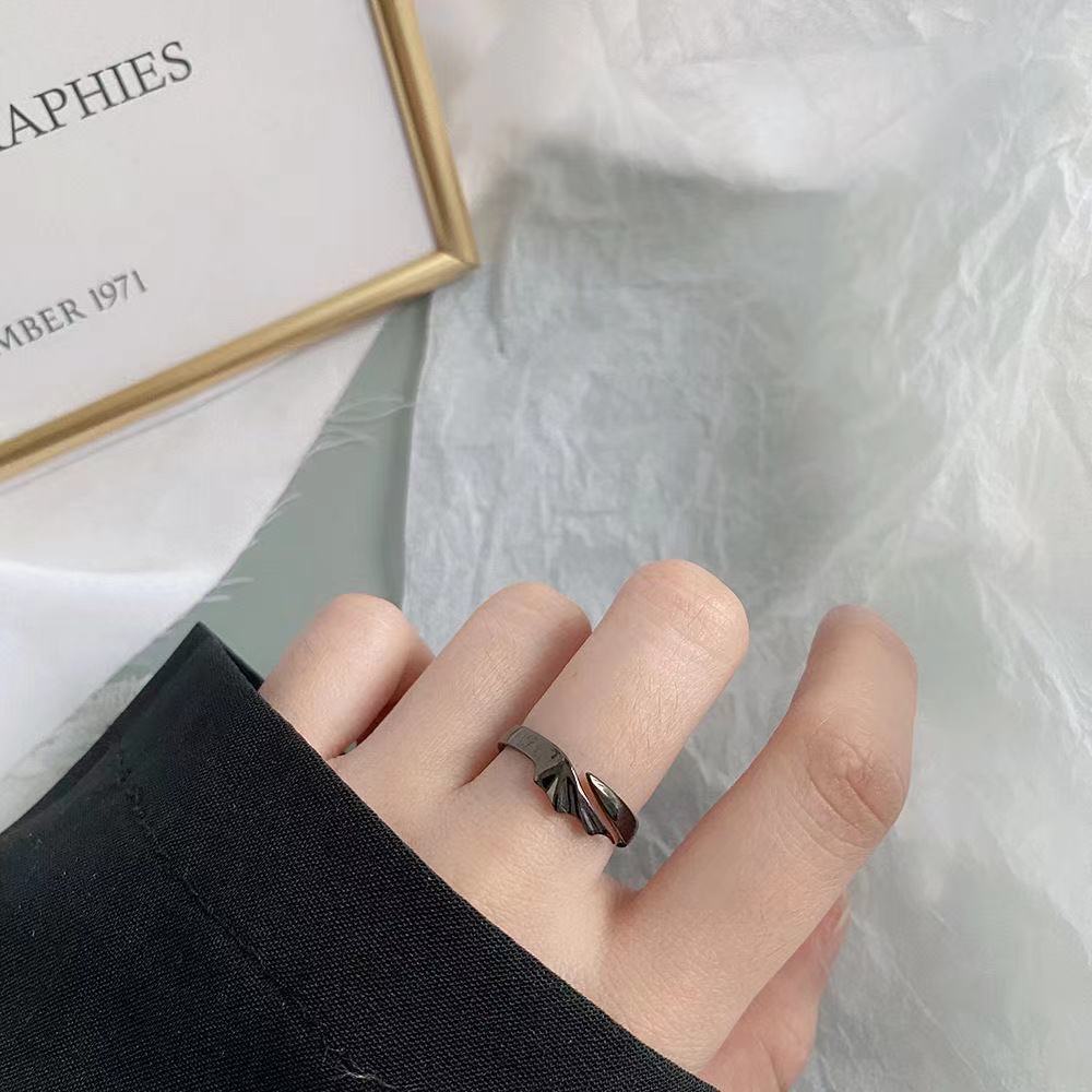 Sepasang Cincin Desain Devil Angel Untuk Pria Dan Wanita