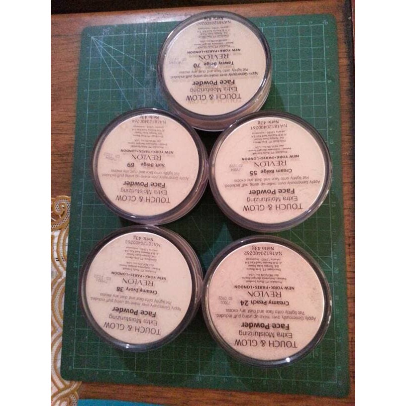 Bedak tabur Revlon 43gram