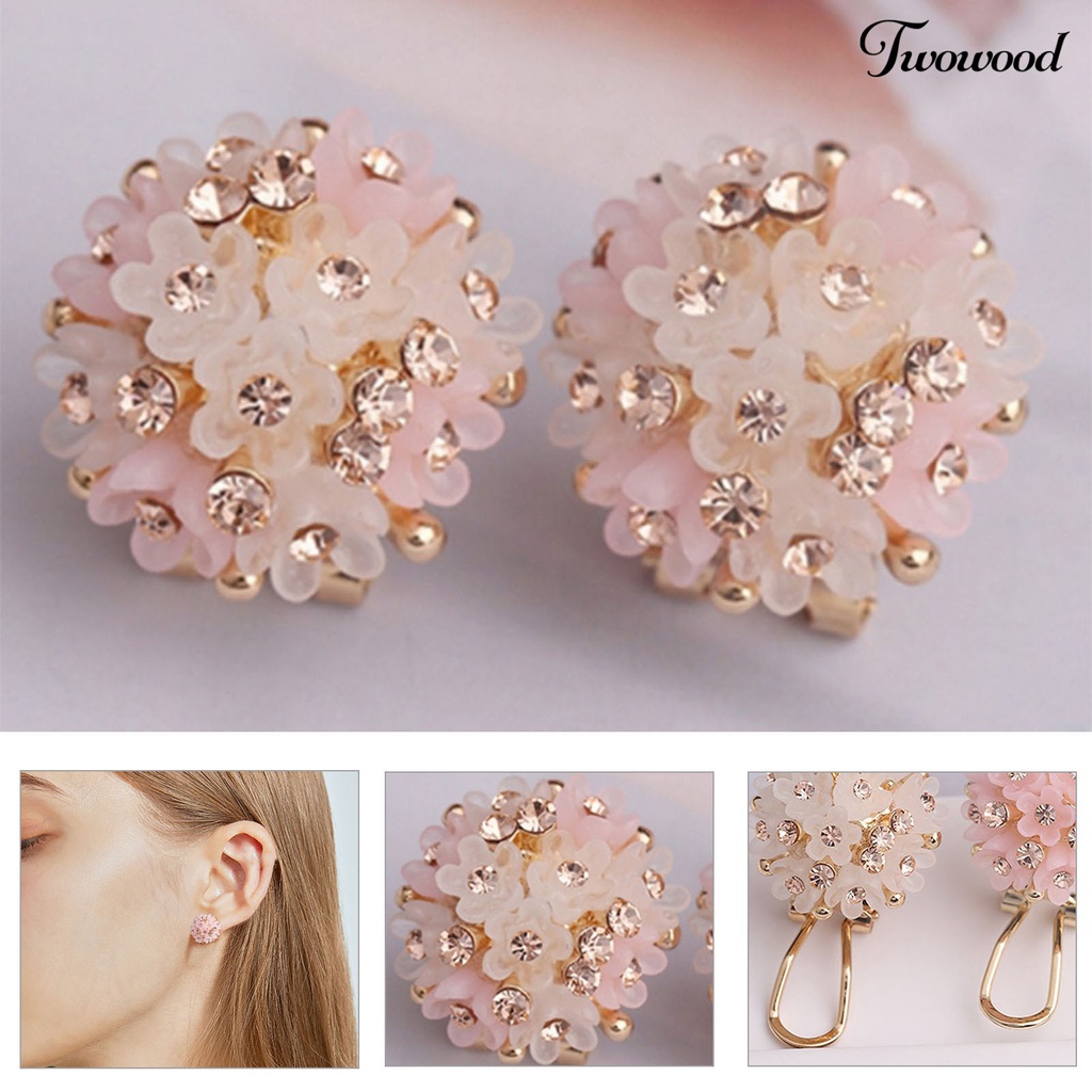 Twowood 1 Pair Earrings Anti-fade Compact Resin Strong Construction Flower Ball Women Earrings Party Supplies