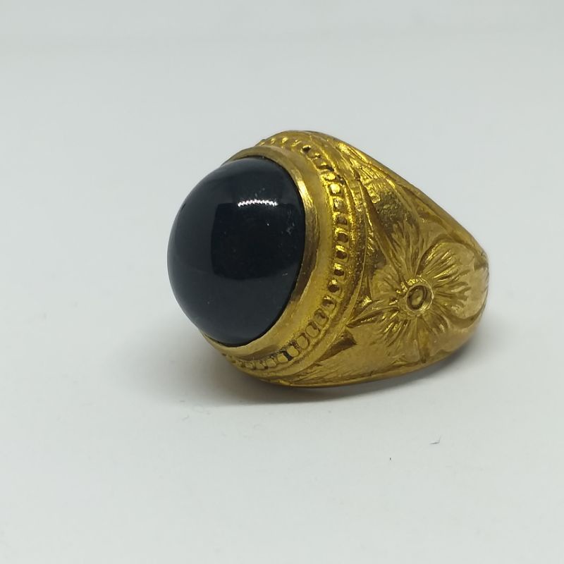 Bacan Doko hitam kelam.