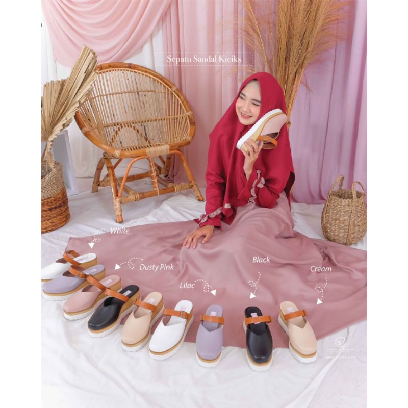 Sepatu Spandal by Kiciks Muslimah