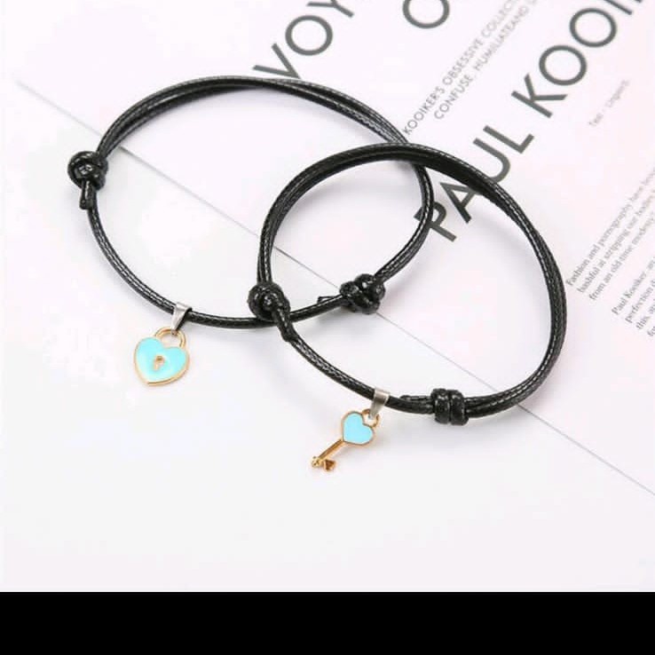 Gelang Couple Kunci Gembok Tali Hitam - Gantungan Pink