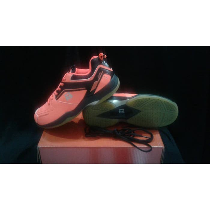 Sepatu badminton / bulu tangkis RS JF 882