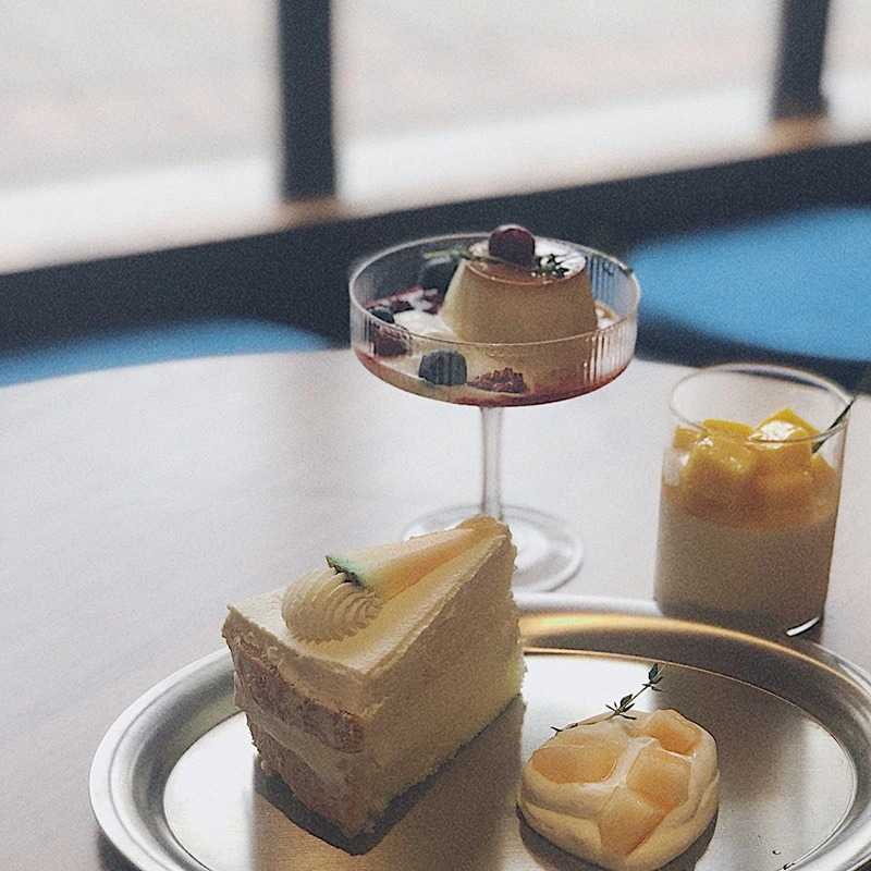 TD-AI Dozzlor Gelas Puding Es Krim Kue Tar Model Tangkai - KT011