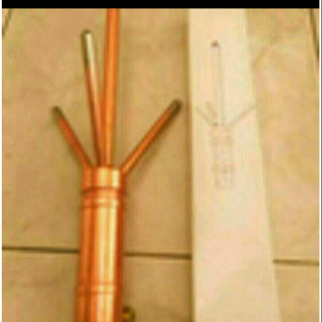 Trisula penangkal petir