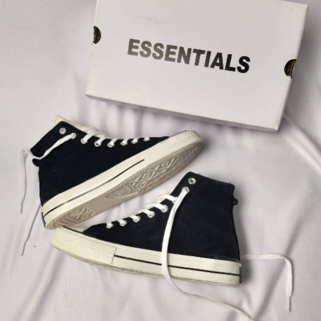 Converse essentials