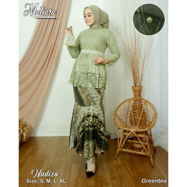 KEBAYA ORIGINAL//BLOUSE NADIZA//By Mutiara Collection