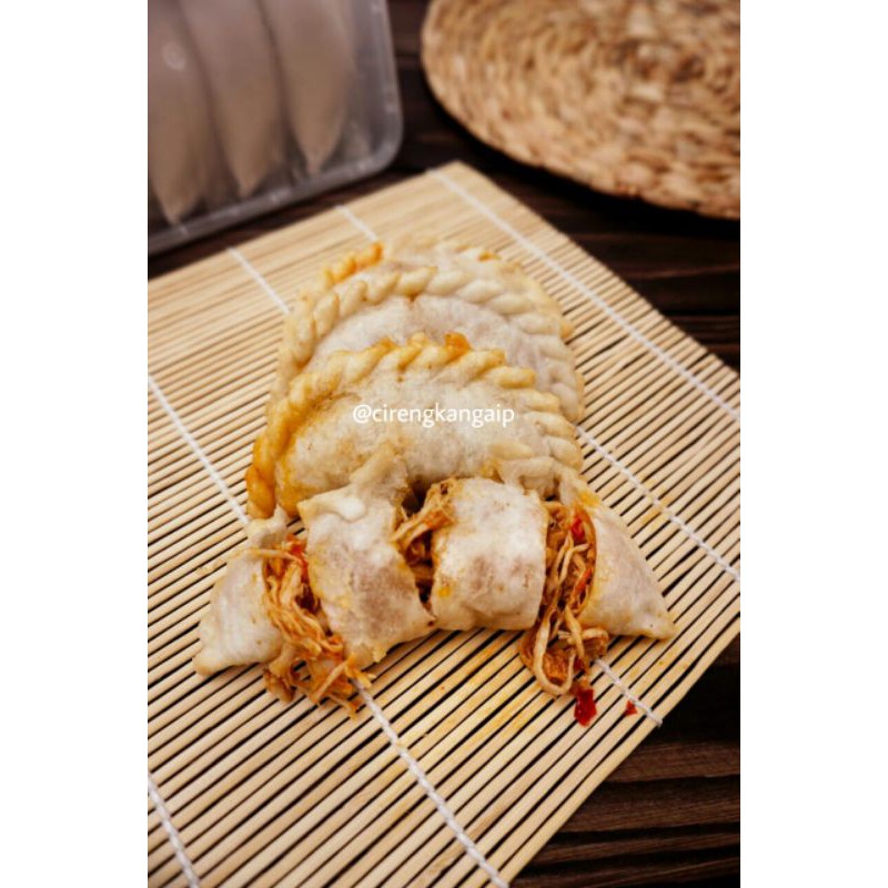 

Cireng isi ayam pedas