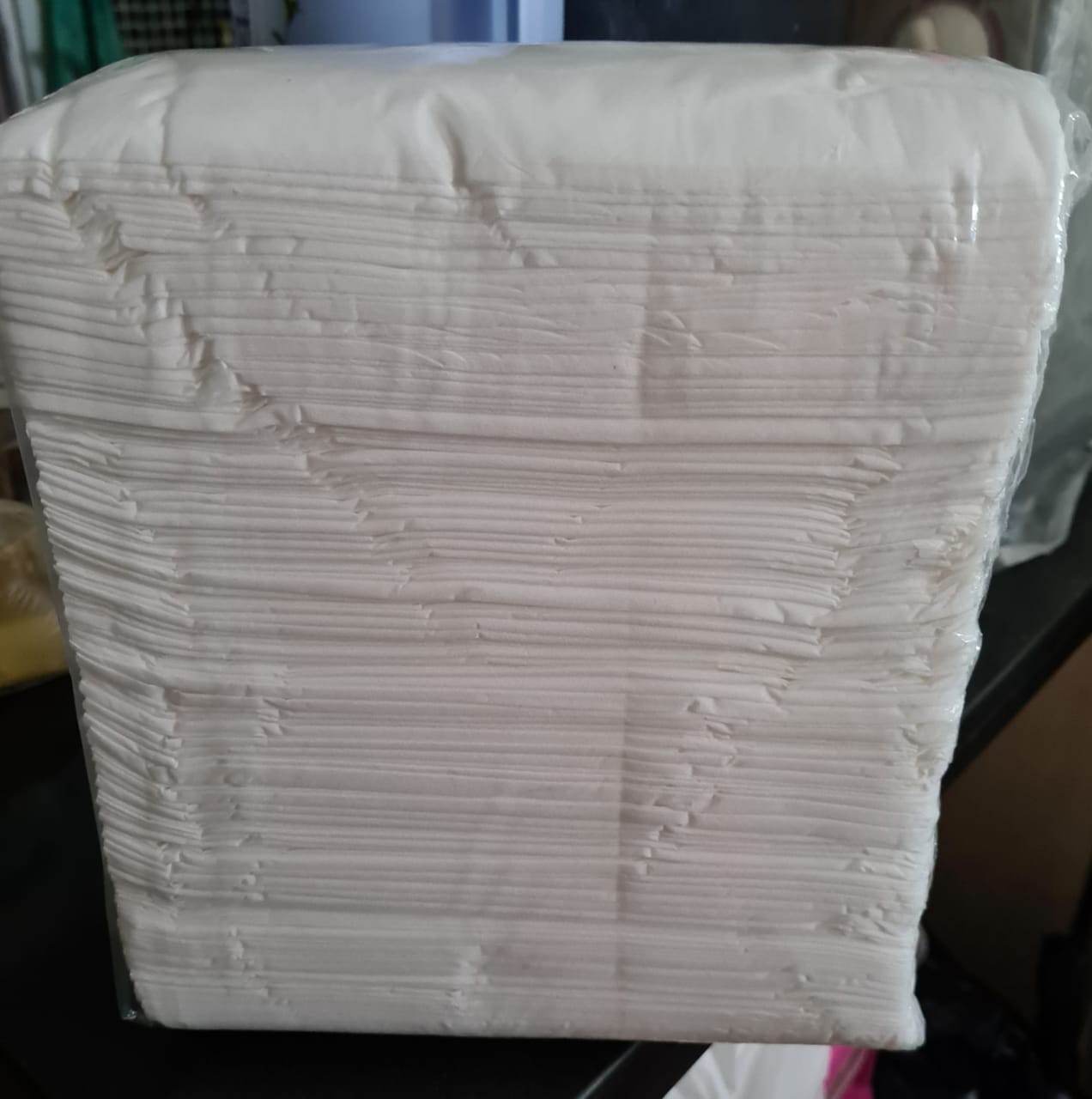 Tissue Tisu Pabrikan Tanpa Merk 600