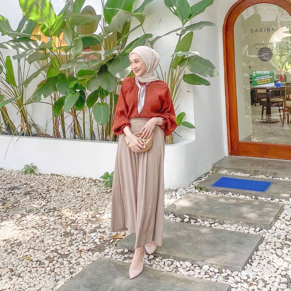 ROK KERJA WANITA / ROK A-LINE PLISKET LIDI / BISA UNTUK FORMAL CASUAL / NESA PLEATS SKIRT DEEWIDIY