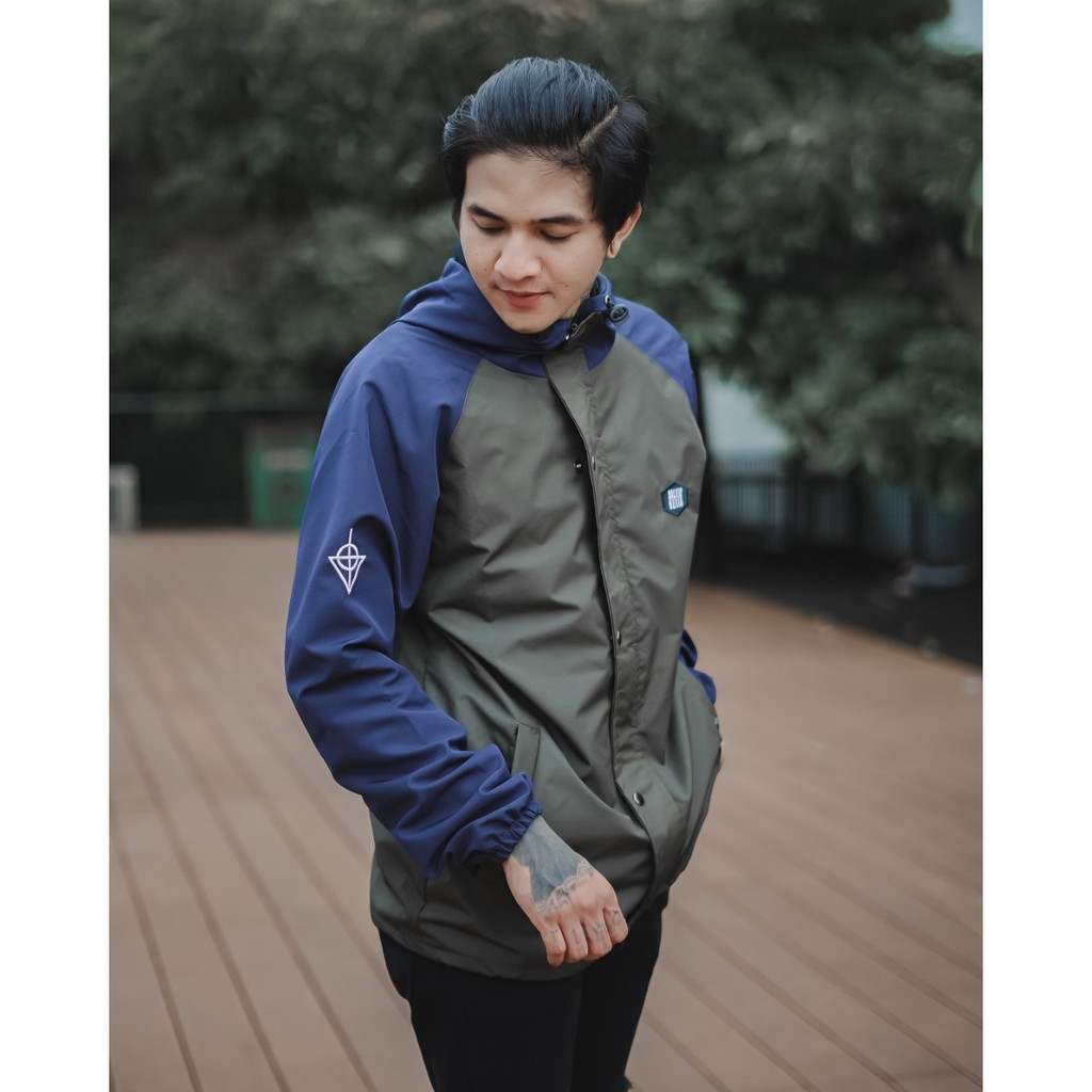 Jaket Casual Hijau Navy Jaket Parasut Pria Jaket Outdoor Salviohexia