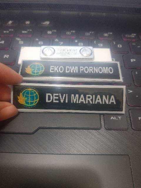 Nametag Papan Nama Dada Akrilik Resin Logo