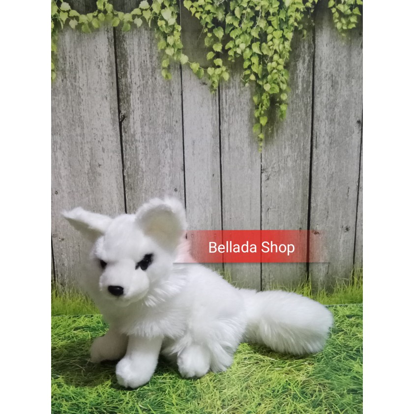 Boneka Srigala Putih