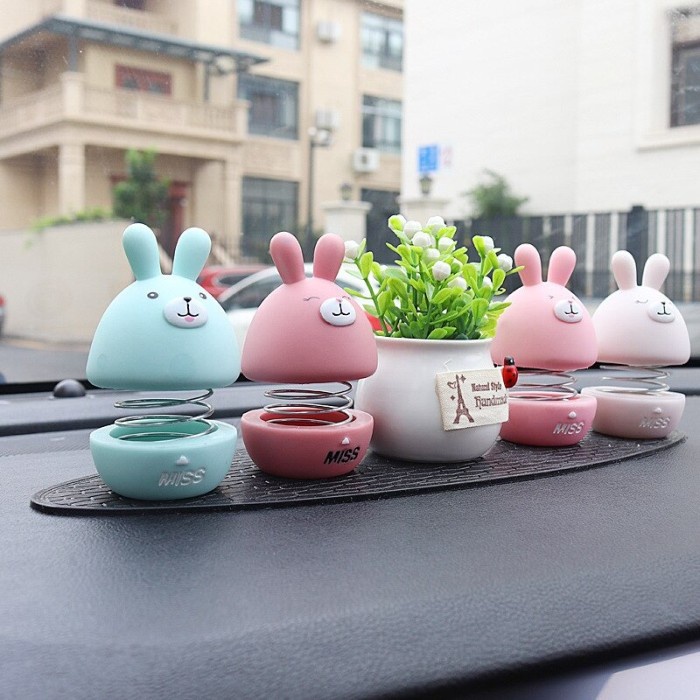 Pajangan Dashboard Kelinci Rabbit Kepala Goyang Mobil Bobble Hiasan