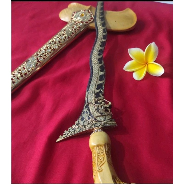 Keris naga liong istimewa