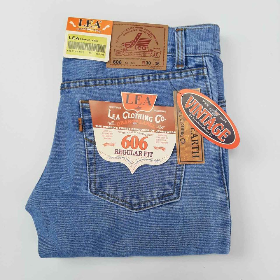 CELANA JEANS PRIA LEA STANDART REGULER ORIGINAL DENIM BEST QUALITY Celana jeans Reguler -Biru Muda